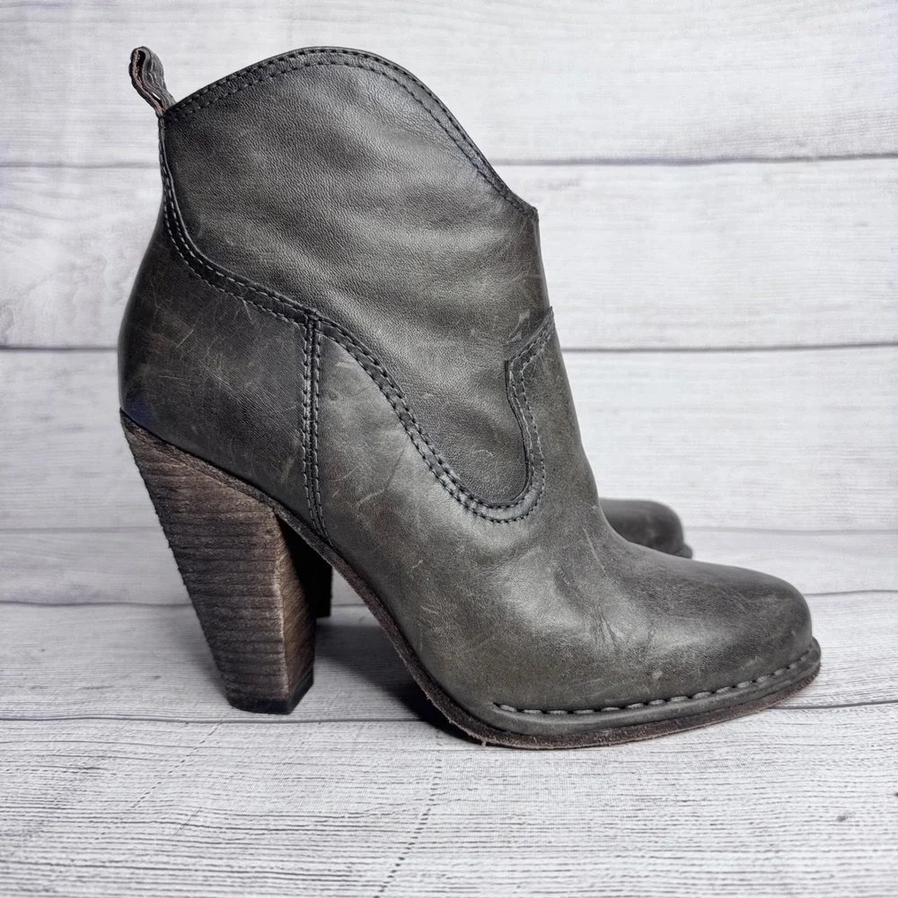 Frye Womens 7.5 M Smoke Grey Leather Western Ankle Booties 3470123-SMK Wood Heel